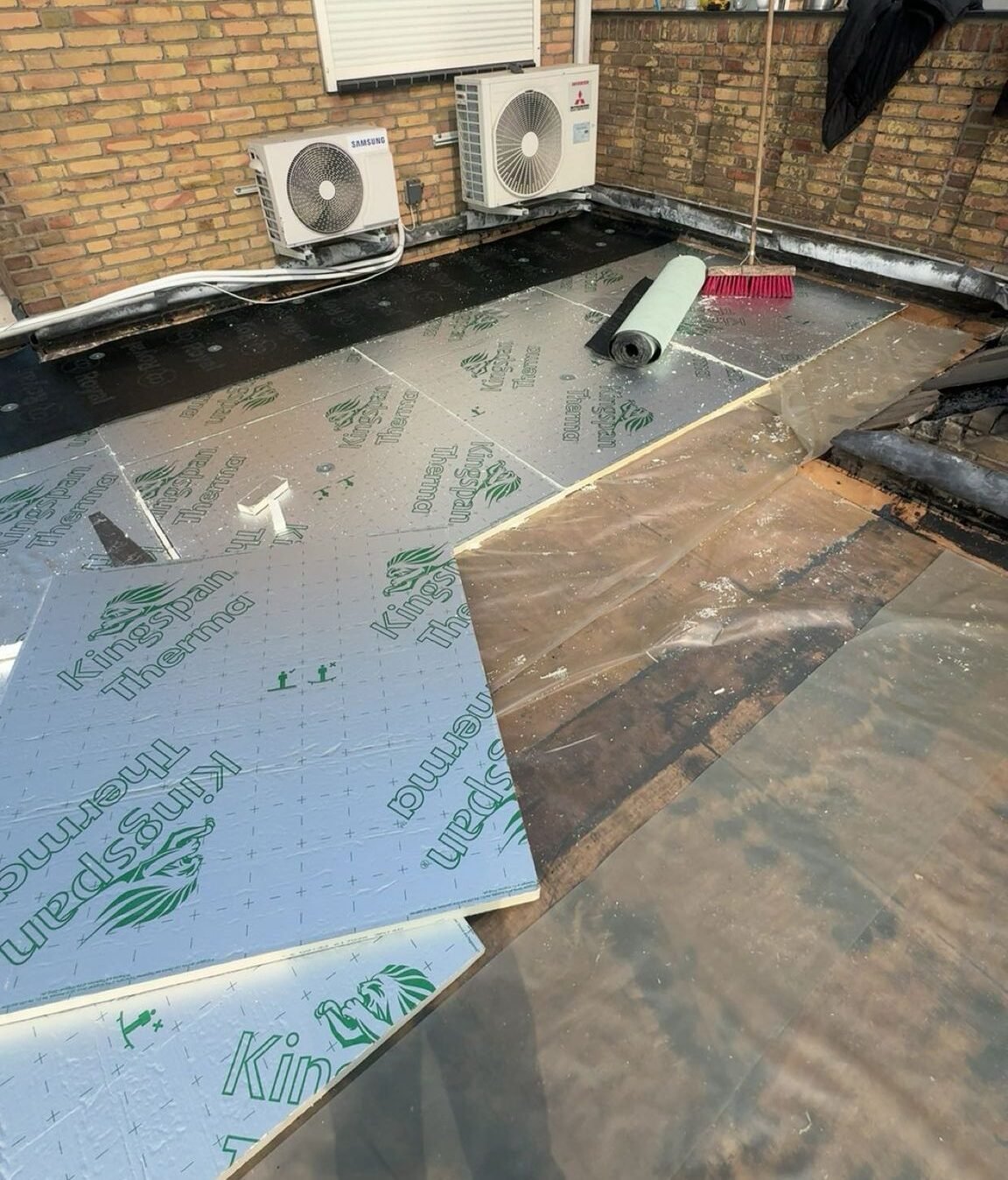 Top Roof Dakdekker Amsterdam - Dakrenovatie en Installatie met de nieuwste technieken