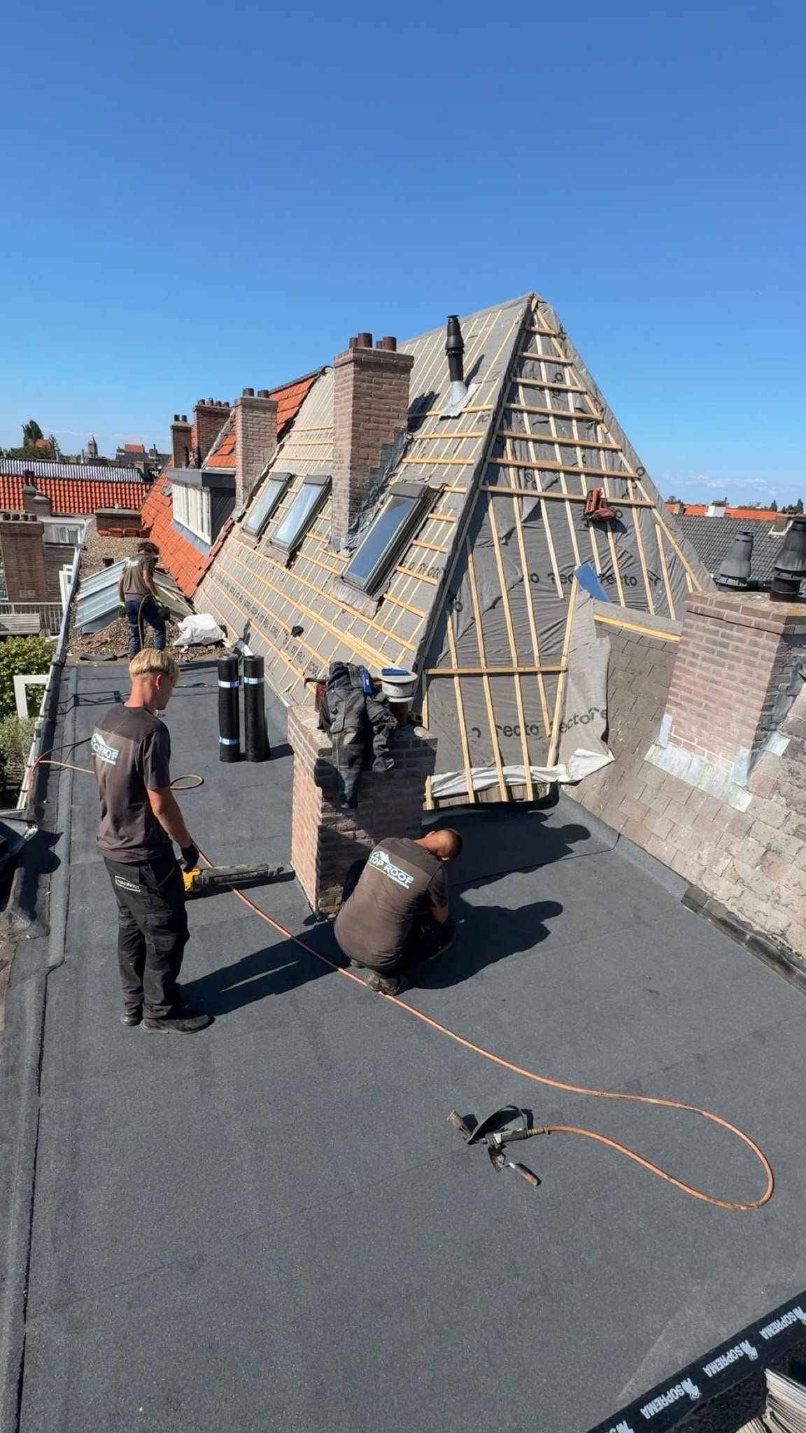 complete-hellend-dak-renovatie